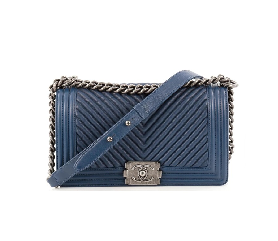 Chanel Boy Flap Bag Quilted Chevron Wrinkled Old Medium Navy Blue