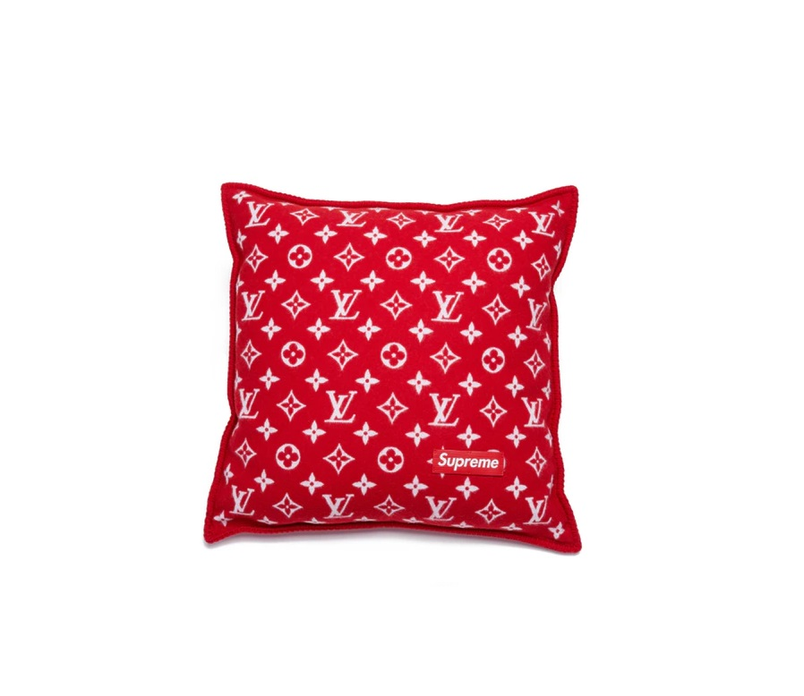 슈프림 x 루이비통 모노그램 필로우 레드 / Supreme x Louis Vuitton Monogram Pillow Red