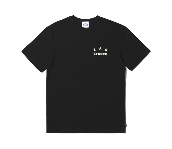 아이앱 스튜디오 블랙 글로우 티셔츠 / IAB STUDIO Black Glow T-Shirt