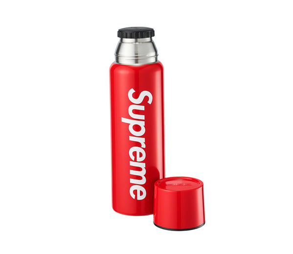 슈프림 X SIGG 보온병 0.75L 레드 / Supreme® SIGG™ Vacuum Insulated 0.75L Bottle Red