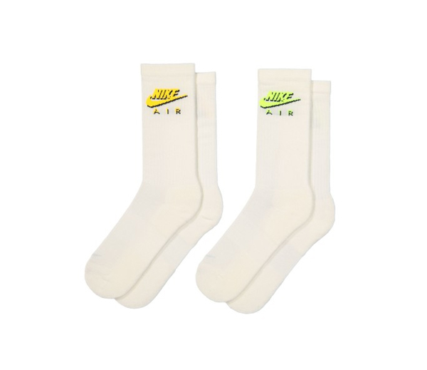 나이키 X 킴 존스 크루 삭스 화이트 (2개입) / Nike X Kim Jones Crew Socks White (2 Pack)